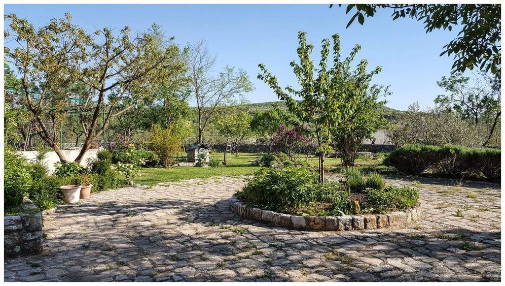 Holiday Home "Kike & Mara" Drnis Exterior photo